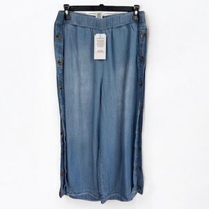 For The Republic Chambray Size M Wide Leg Side Button Frayed Hem Ankle